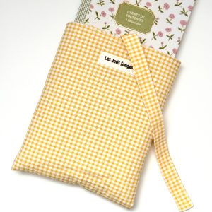 pochette à livre vichy jaune